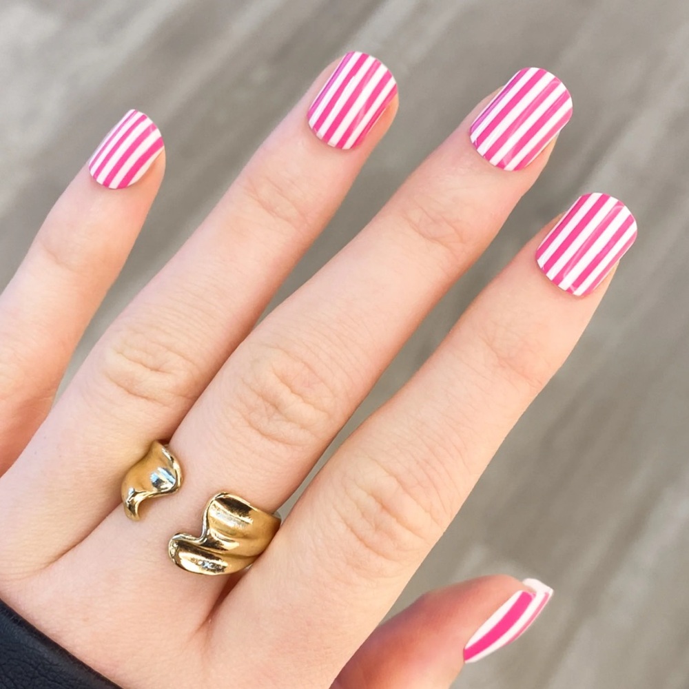 ⭐️NEW Red Aspen Nail Dashes